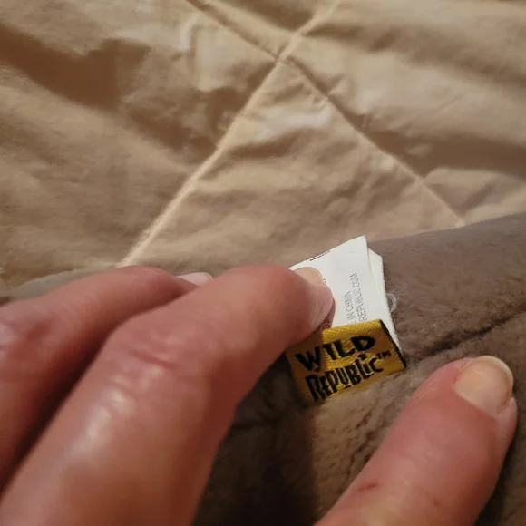 Manatee Stuffed Animal by Wild Republic NWOT - Picture 3 of 3